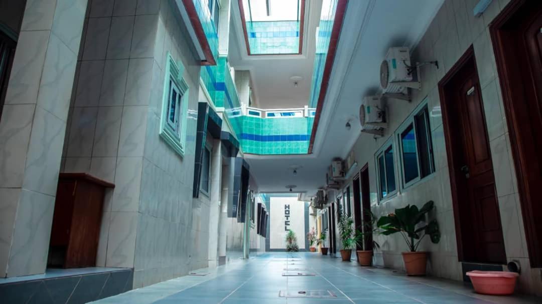 Benin Berge Hotel Котону Экстерьер фото